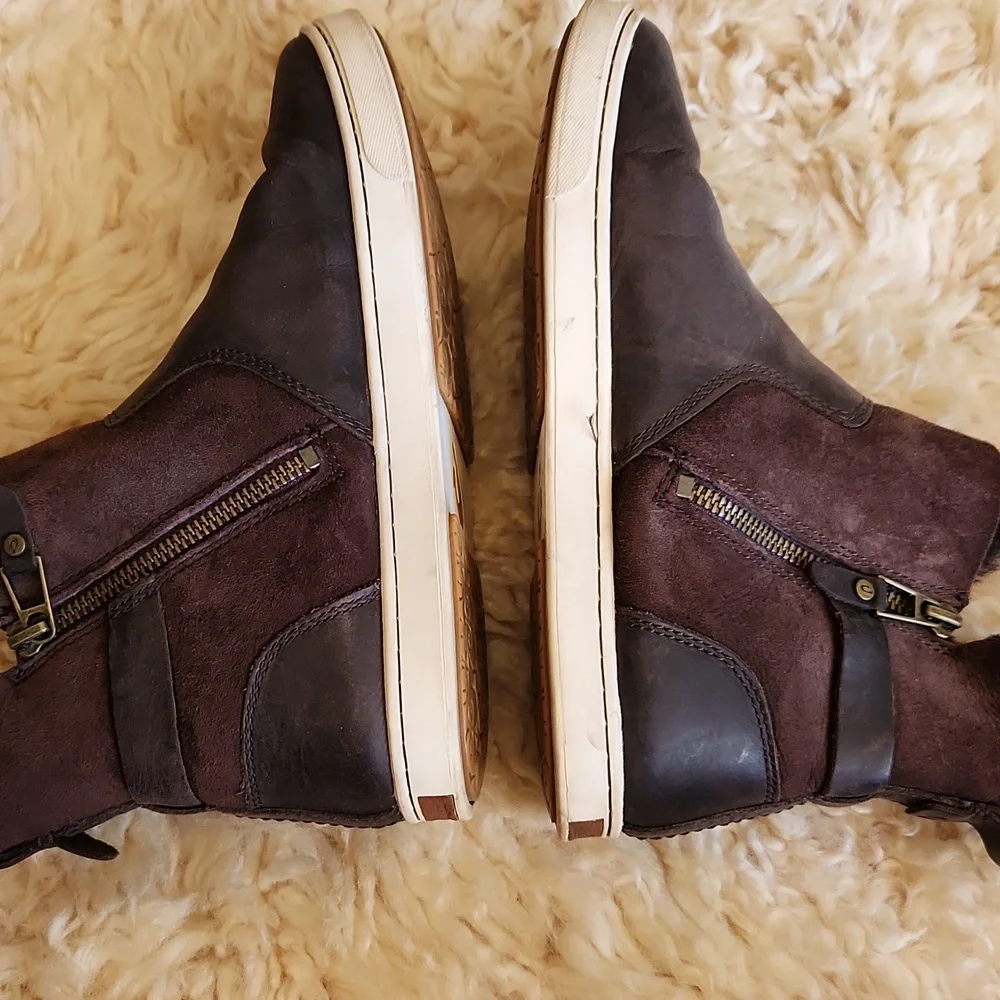 Olukai Pehuea Hulu Sheepskin Brown Leather Bootie Sneaker Size 8.5 - Picture 5 of 8